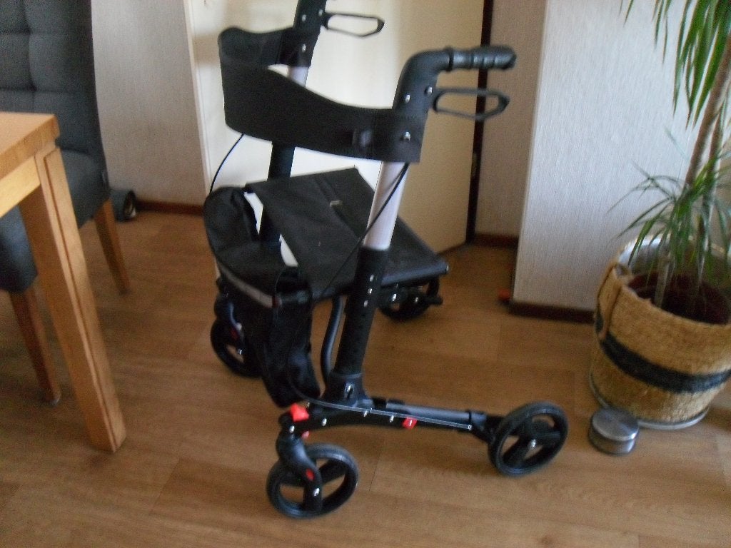 rollator 2020 3.0 lichtgewicht, Diversen, Ophalen, Opvouwbaar, Gebruikt