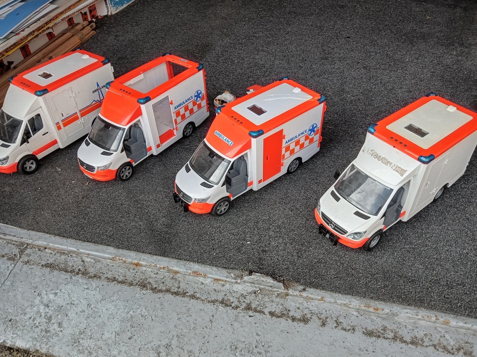5x Bruder Ambulance (onderdelen/verbouwproject), Gebruikt, Auto, Groter dan 1:32, Ophalen