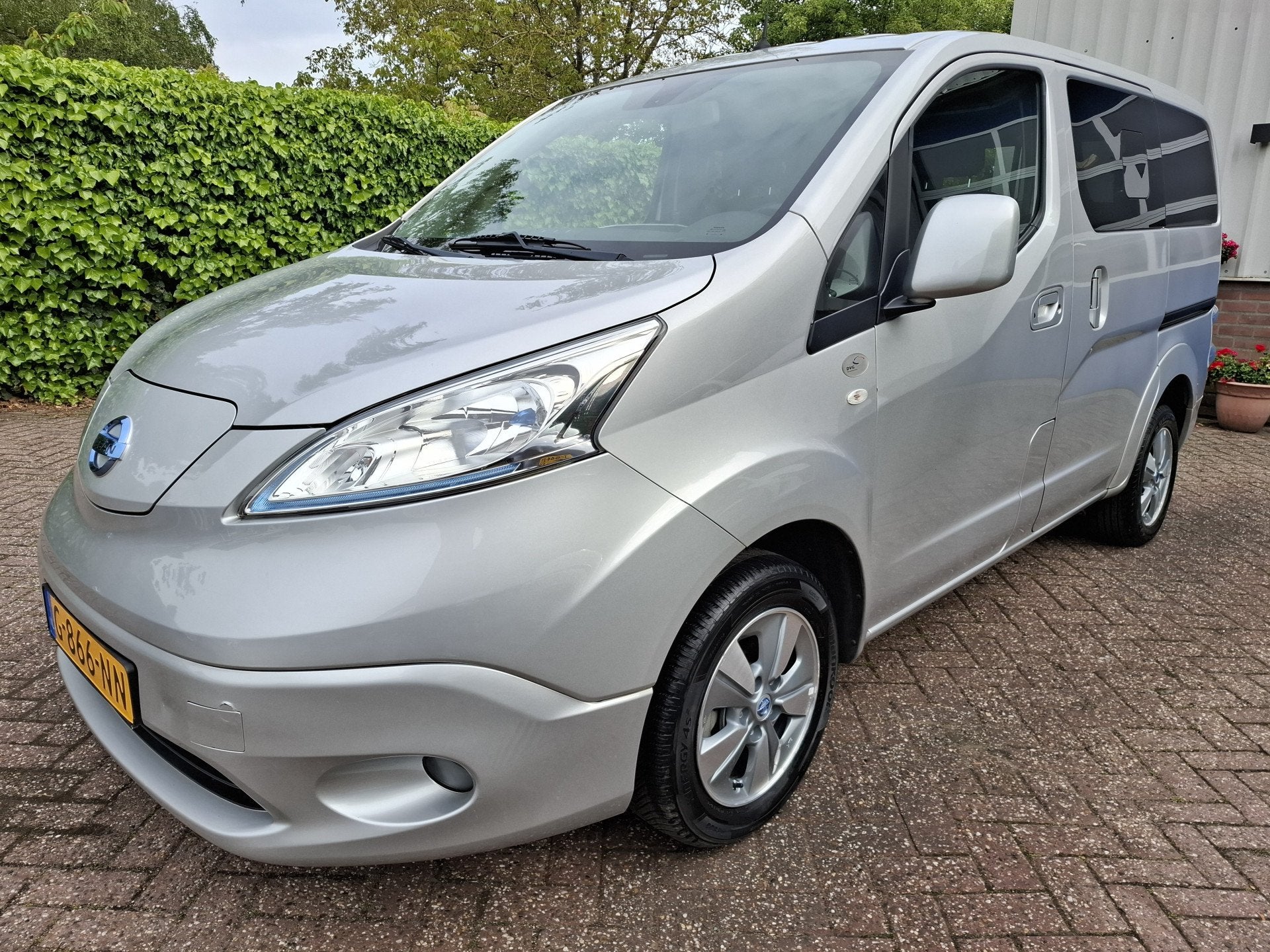Nissan e-NV200 Evalia 40KWH 12350.- EX BTW SOH 86.5% 7-PERS, Auto's, Stof, Gebruikt, Stoelverwarming, Overige carrosserieën
