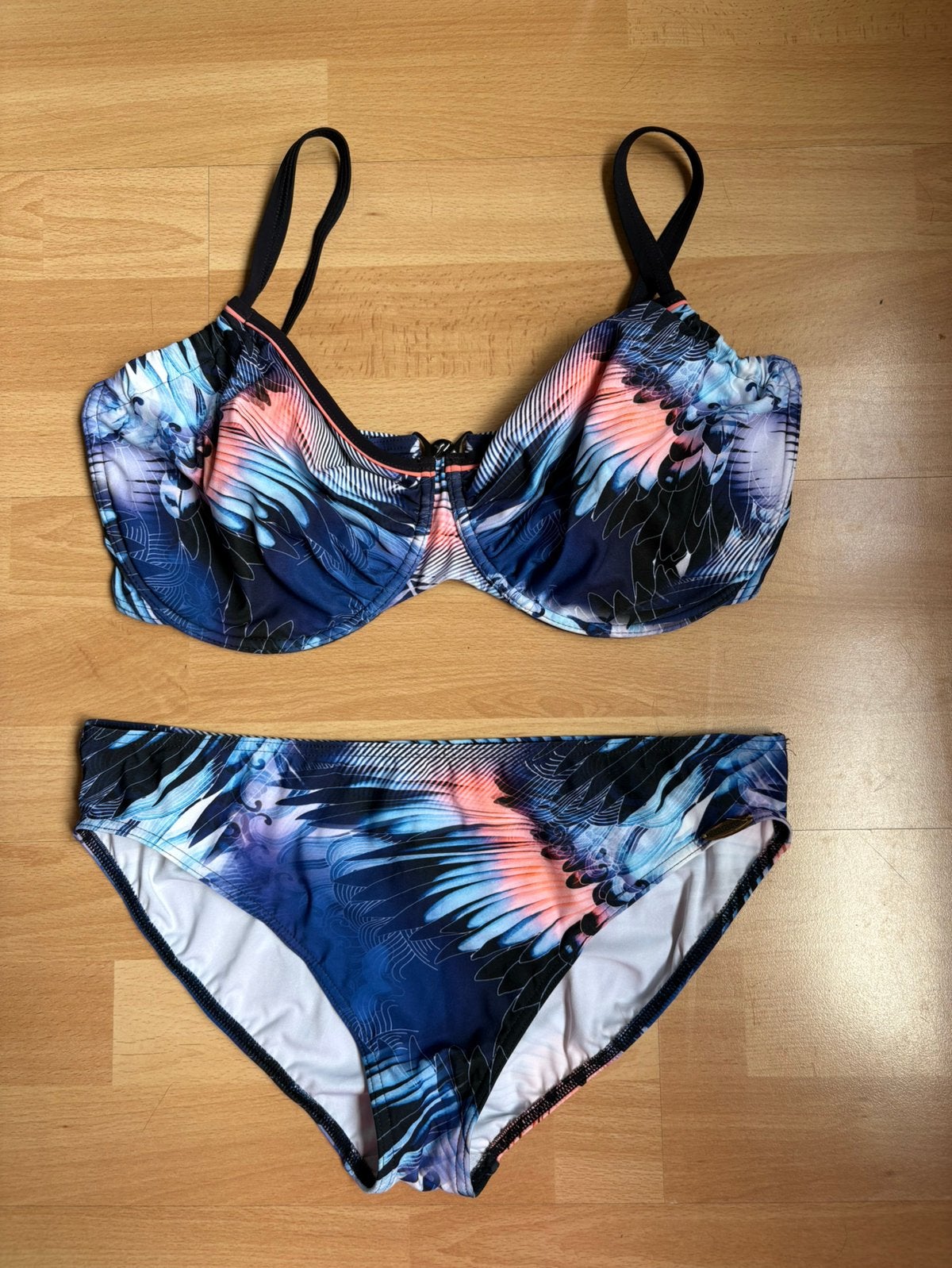 Sunflair mooie bikini mt 44 cup F 1x gedragen, Kleding | Dames, Ophalen of Verzenden, Zo goed als nieuw, Meerkleurig, Bikini