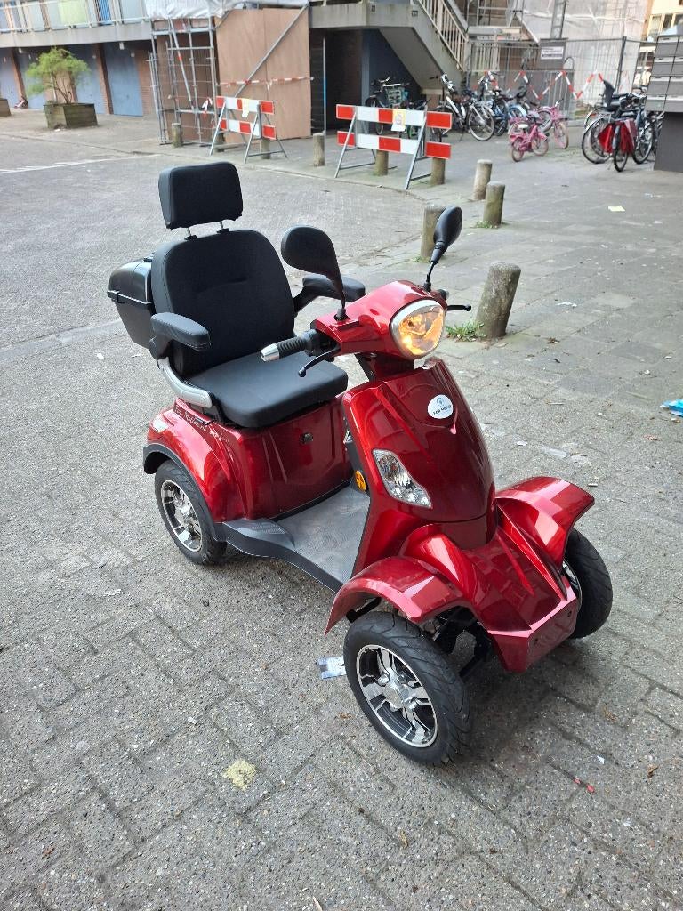 scootmobiel, Zo goed als nieuw, 16 km/u of meer, 46 km of meer, Ophalen