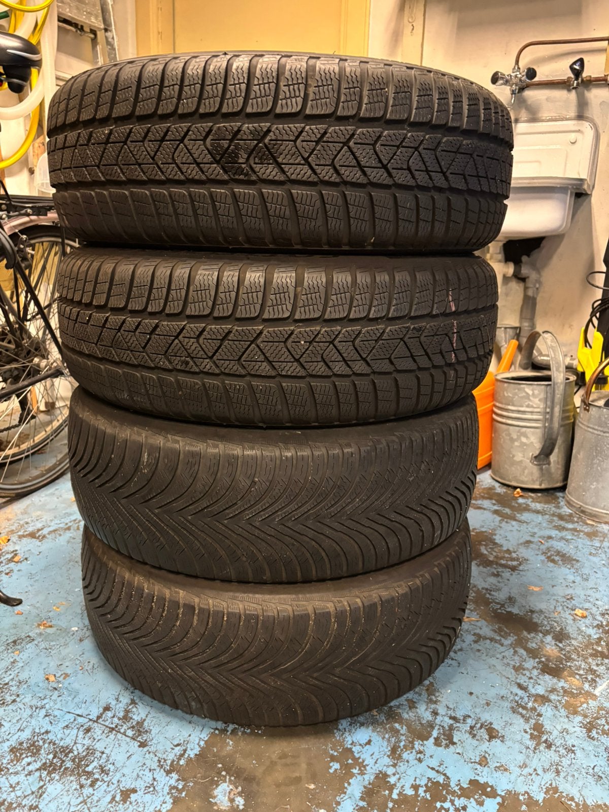 4 winterbanden 205/55/R19, Michelin en Pirelli, ook per 2, Gebruikt, Band(en), Personenwagen, Ophalen