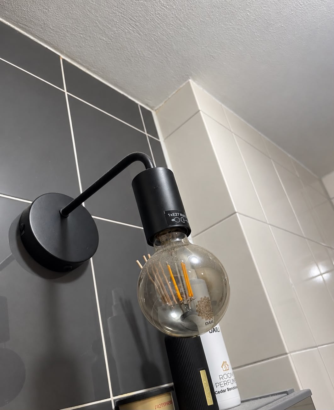 Zwarte industriële wandlamp, Ophalen, Zo goed als nieuw, Metaal