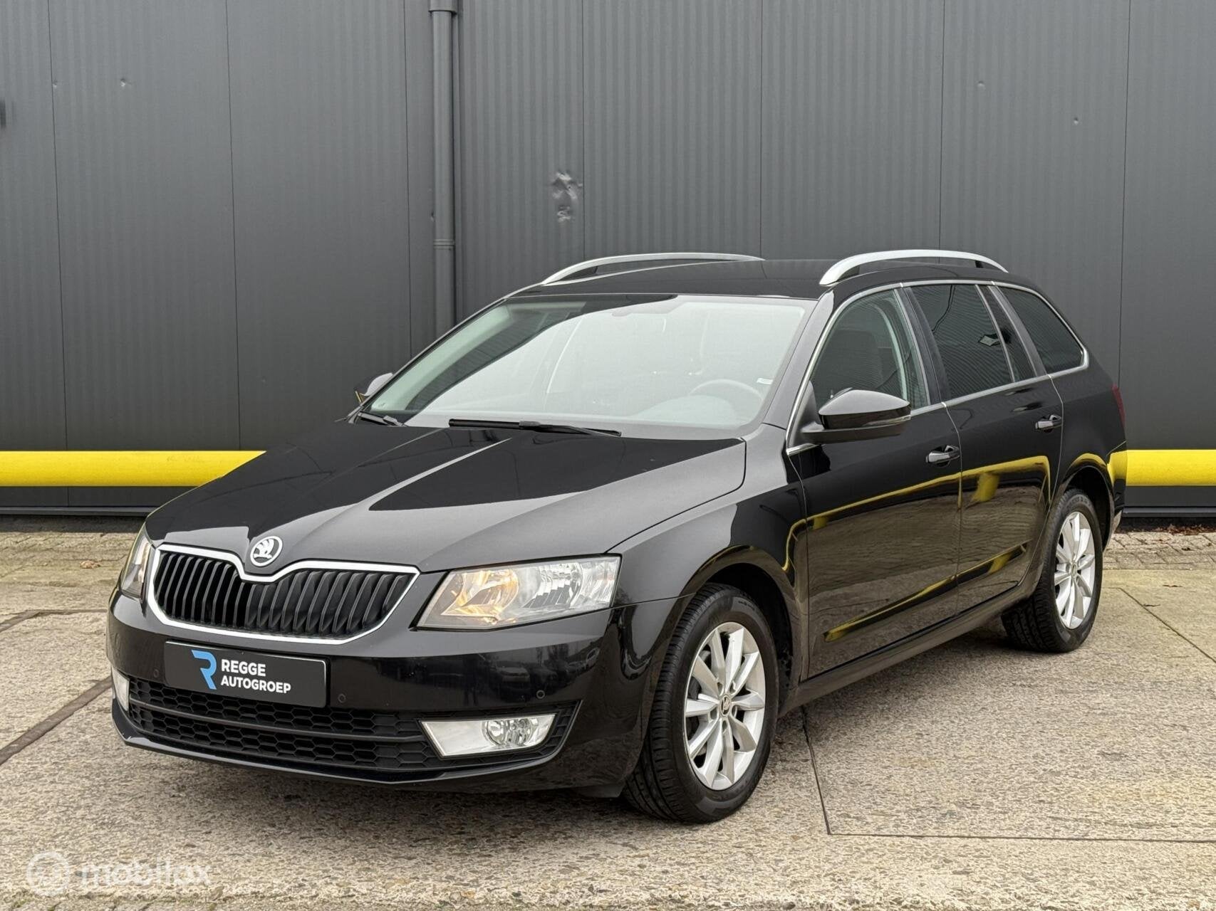 Skoda Octavia Combi 1.6 TDI Greentech Ambition TREKHAAK, Auto's, Voorwielaandrijving, 1227 kg, Gebruikt, Euro 6