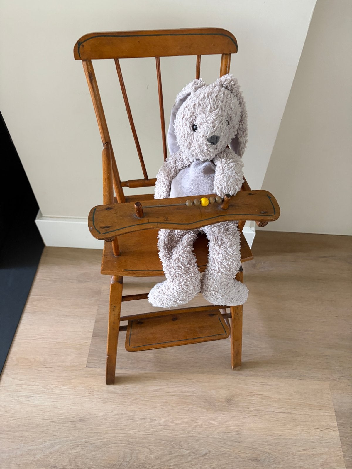 Vintage houten kinderstoel met speelblad, Ophalen, Gebruikt, Overige typen