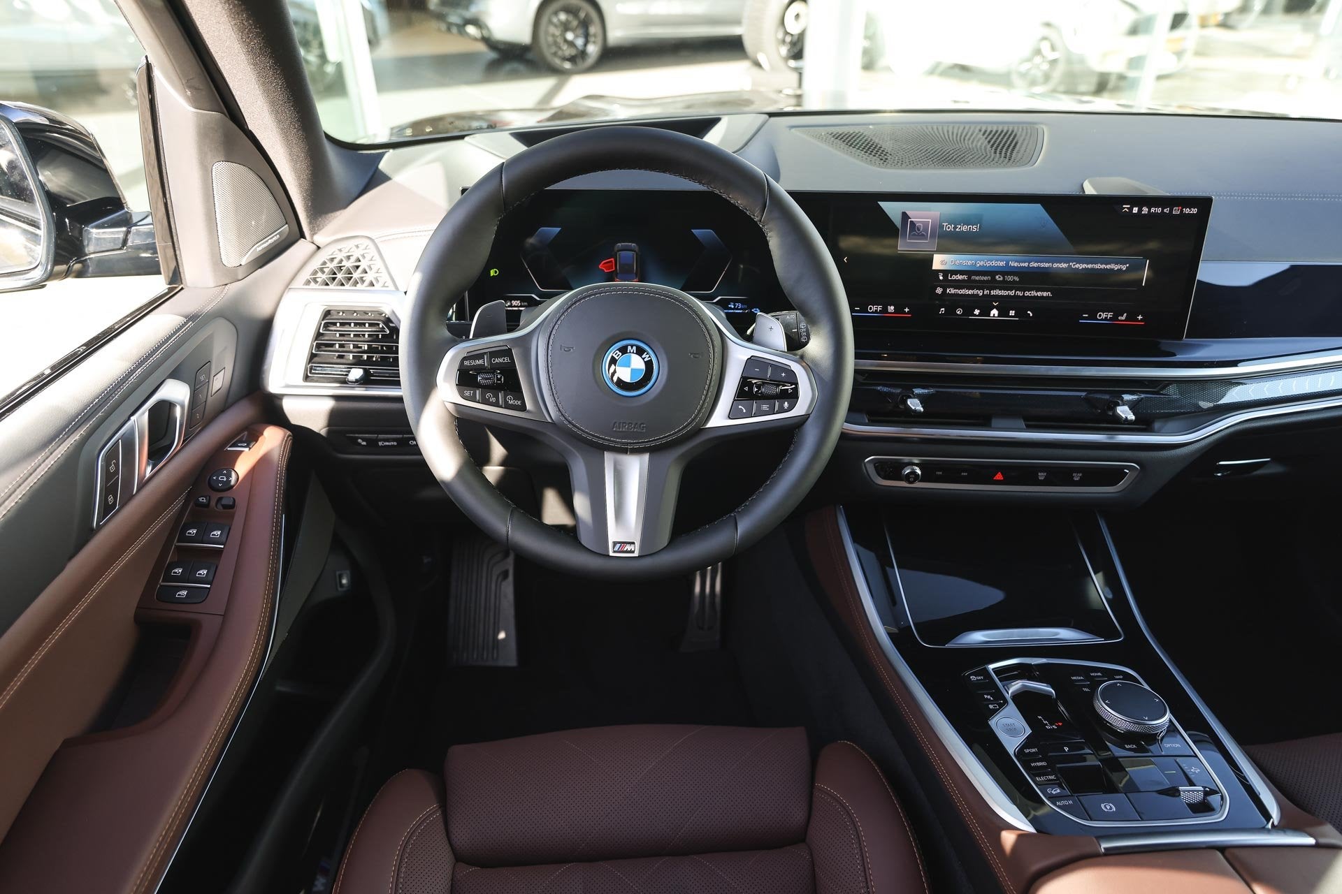 BMW X5 xDrive50e M Sport Automaat / Panoramadak Sky Lounge /, Automaat, Dealer onderhouden, X5, 2395 kg