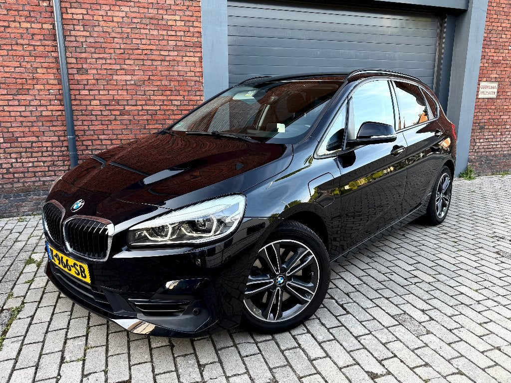 BMW 2-Serie Active Tourer 225xe 224pk Iperformance Aut 2019, Auto's, BMW, Automaat, 136 pk, 1650 kg, Zwart