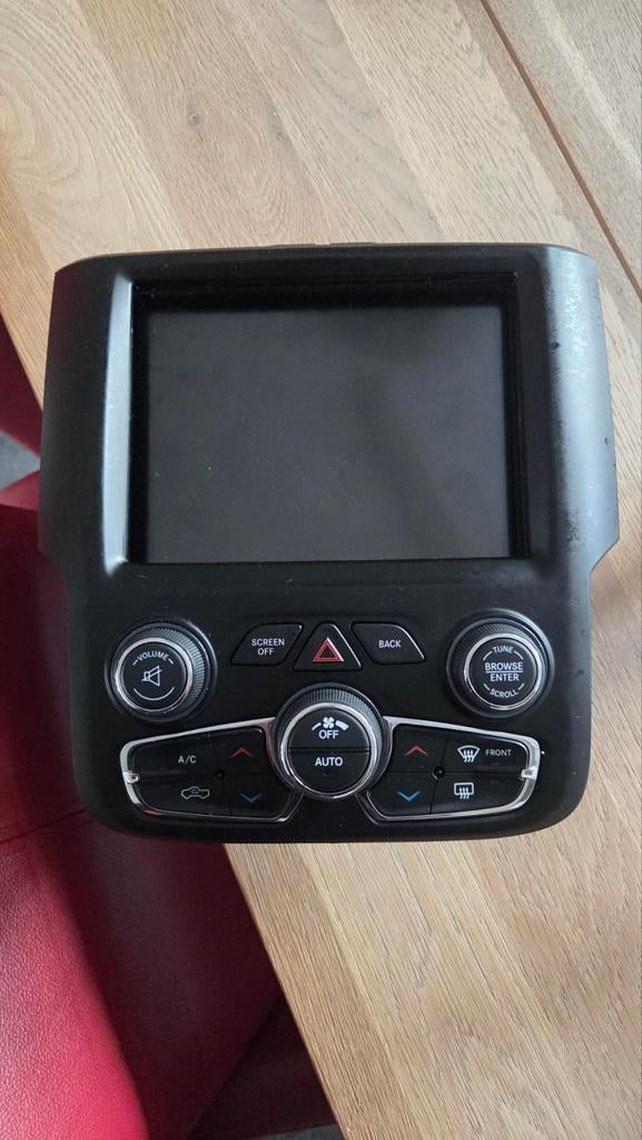 Origineel Dodge Ram Uconnect, Auto diversen, Ophalen of Verzenden