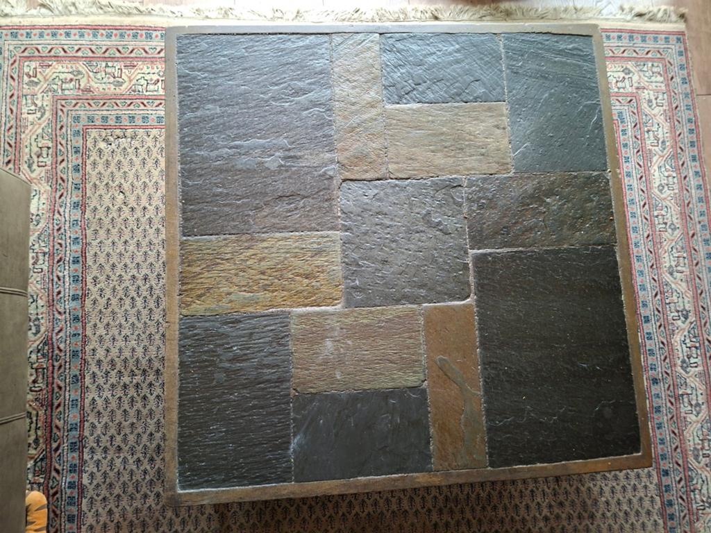 Unieke Leisteen tafel.in nette en goede staat, 100 tot 150 cm, Vierkant, Zo goed als nieuw, Minder dan 50 cm