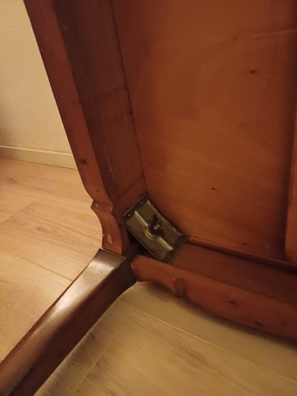Foto 11 van Uitschuifbare eettafel met 4 stoelen