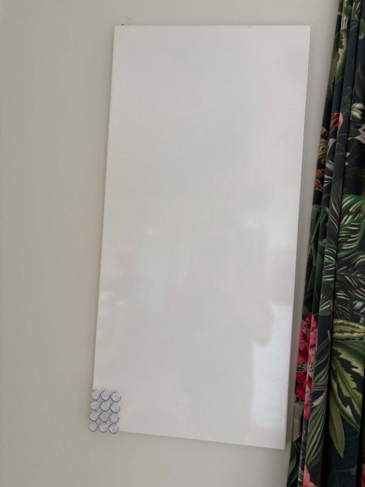 MagneetBord Met Magneetjes, Ophalen, Zo goed als nieuw