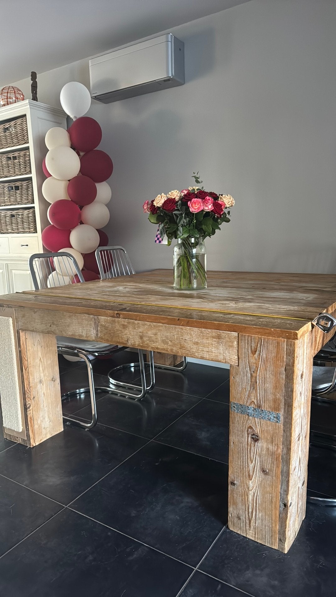 Steigerhouten tafel onbehandeld 1.60m/1.60m, Huis en Inrichting, Ophalen, Gebruikt