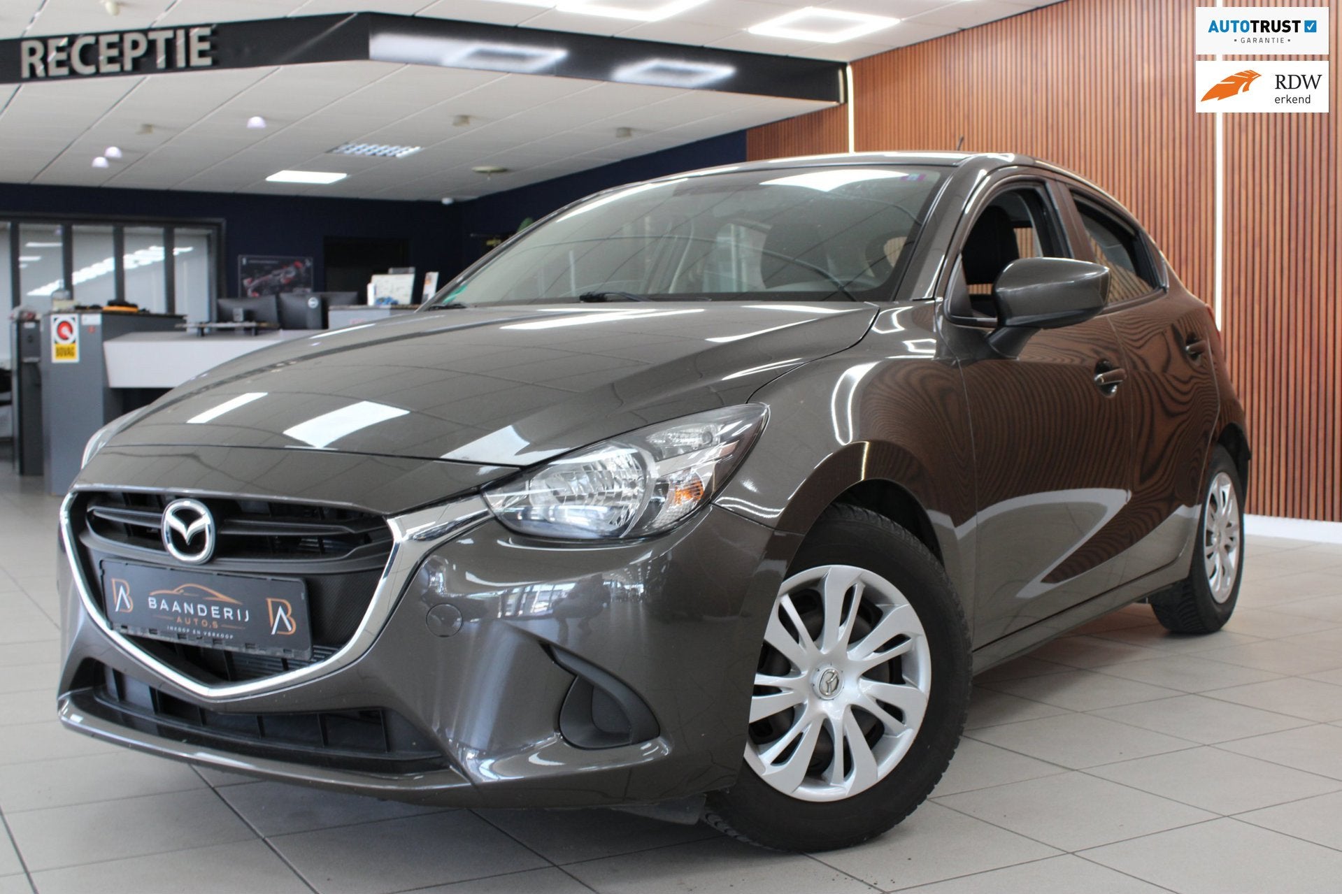 Mazda 2 1.5 Skyactiv-G S | Airco | Cruise control | Parkeer, Auto's, Gebruikt, 4 cilinders, Bruin, Handgeschakeld