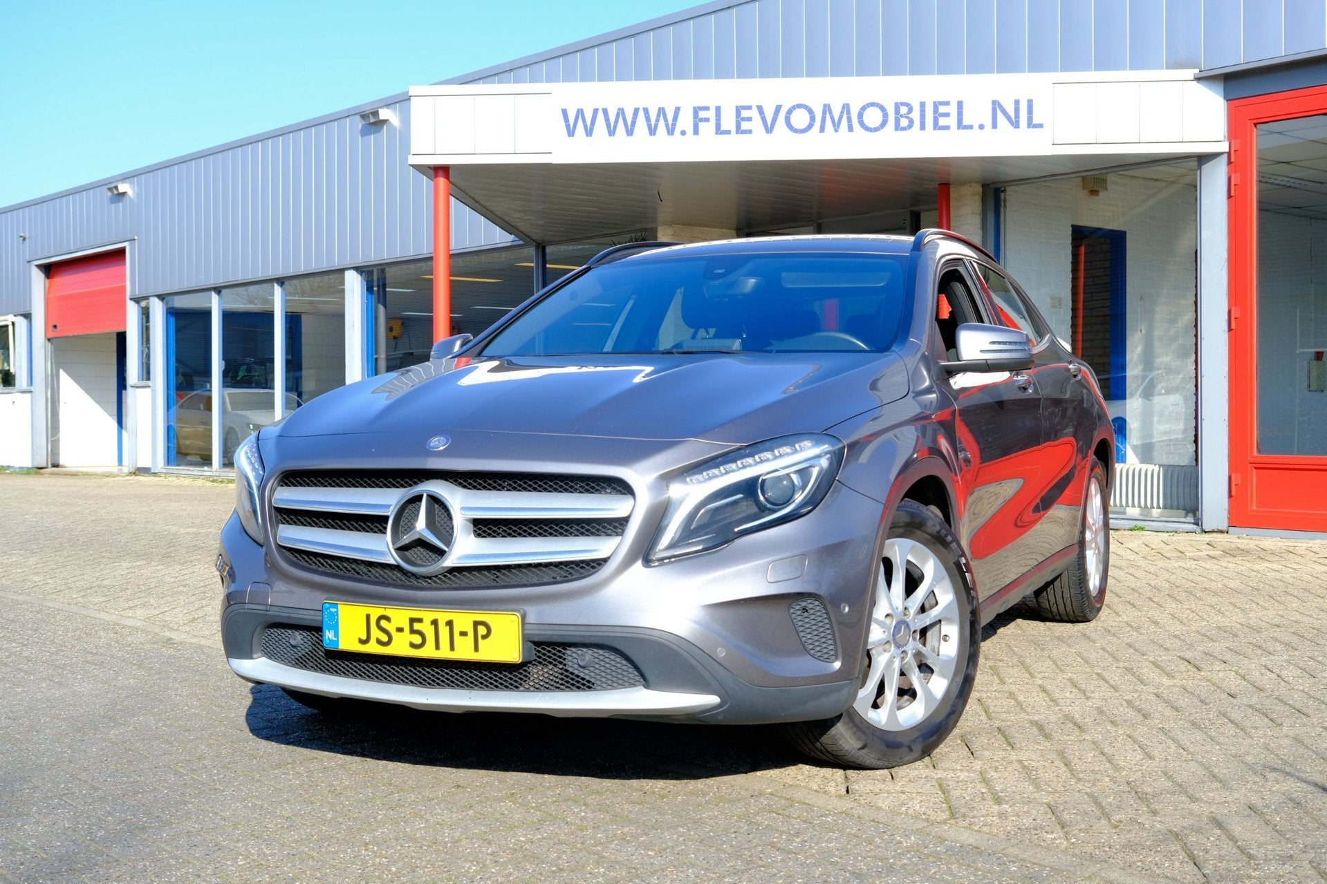 Mercedes-Benz GLA-klasse 180 d Lease Edition Half leder|Bi-x, Auto's, Voorwielaandrijving, Gebruikt, 4 cilinders, Leder en Stof