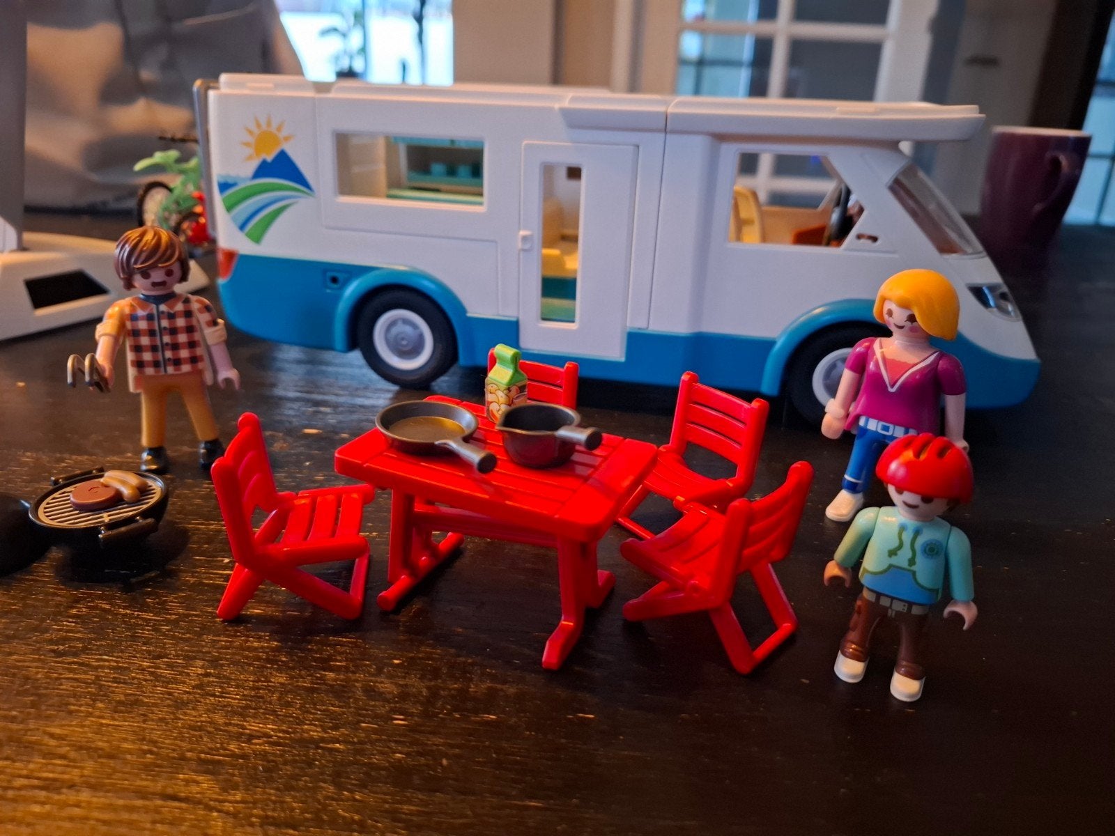 Playmobil Camper met gezin en accessoires 70088, Kinderen en Baby's, Speelgoed | Playmobil, Complete set, Voertuig, Zo goed als nieuw