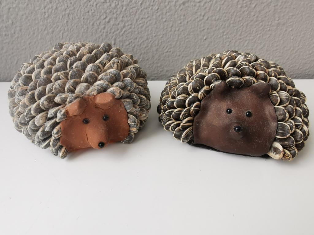 Decoratieve egels van zonnebloempitten - set van 2, Gebruikt, Ophalen of Verzenden, Landelijk, Natuurlijk materiaal