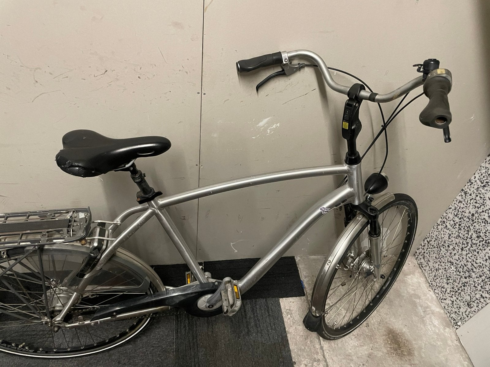 Herenfiets 8 versnellingen licht en slot city bike stadsfiet, Overige merken, Versnellingen, Ophalen of Verzenden, Zo goed als nieuw