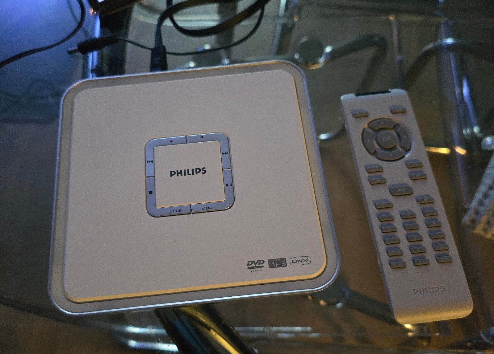Philips Mini DVD Speler DivX MP3 - Compact en Draagbaar, Dvd-speler, Philips, Gebruikt, Draagbaar