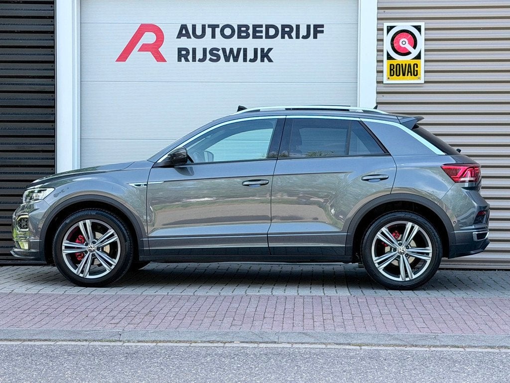 Volkswagen T-ROC 1.5 TSI 3x R-Line Pano/Keyless/Camera, 12 maanden, Euro 6, 4 cilinders, Bedrijf