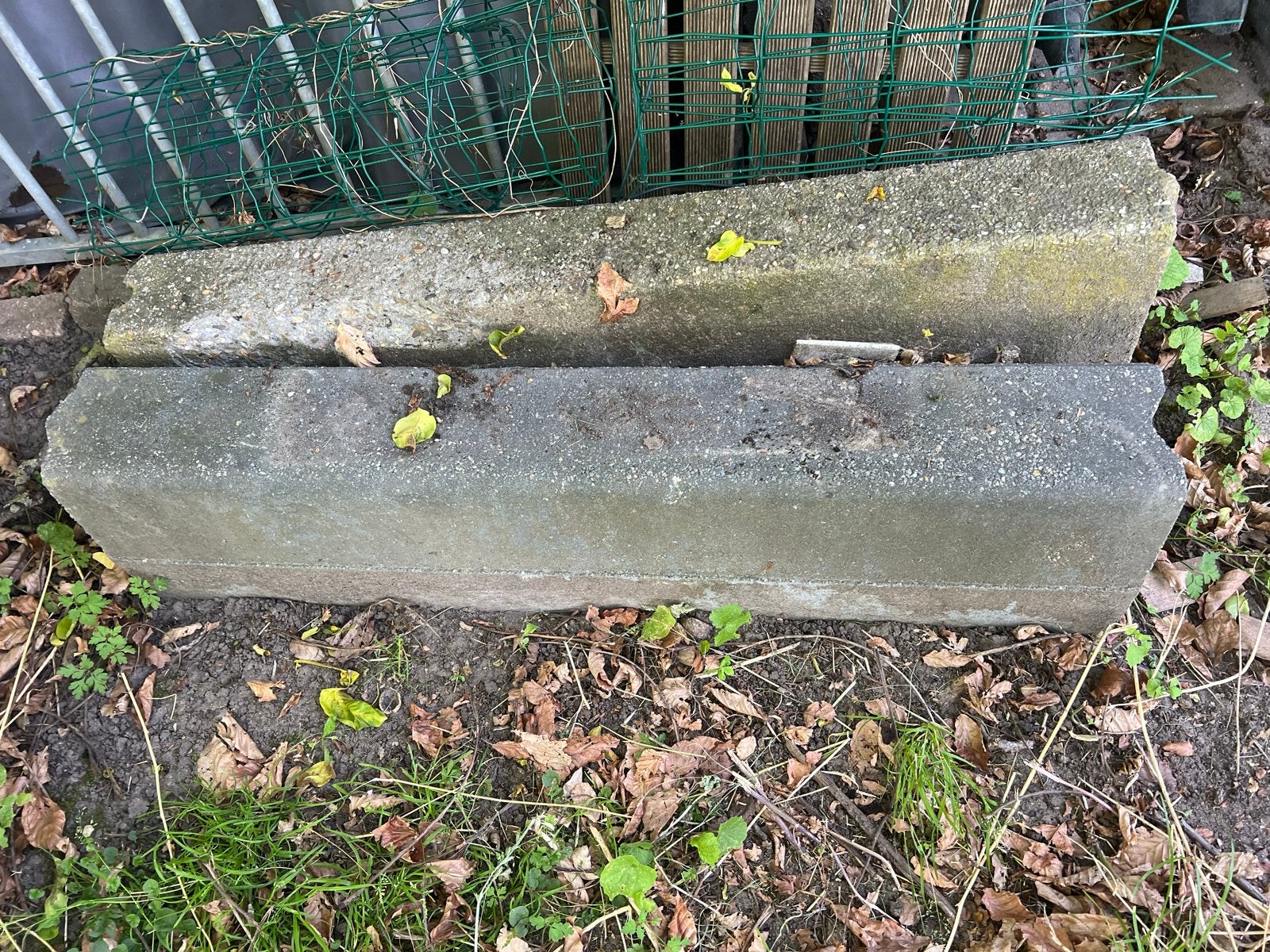 Gratis af te halen: Betonnen trottoirbanden/stoepranden, Ophalen, Gebruikt