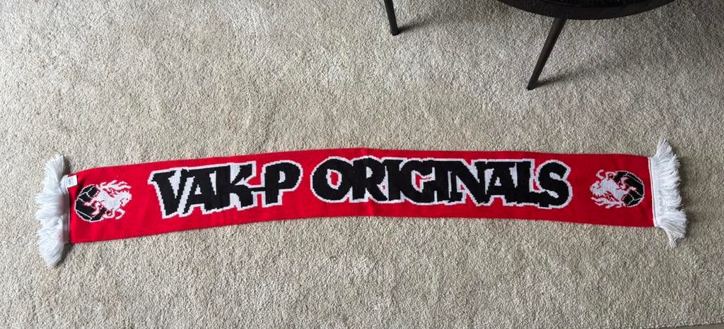 VAK-P sjaal, Verzamelen, Sportartikelen en Voetbal, Ophalen of Verzenden, Zo goed als nieuw, Buitenlandse clubs, Vaantje of Sjaal