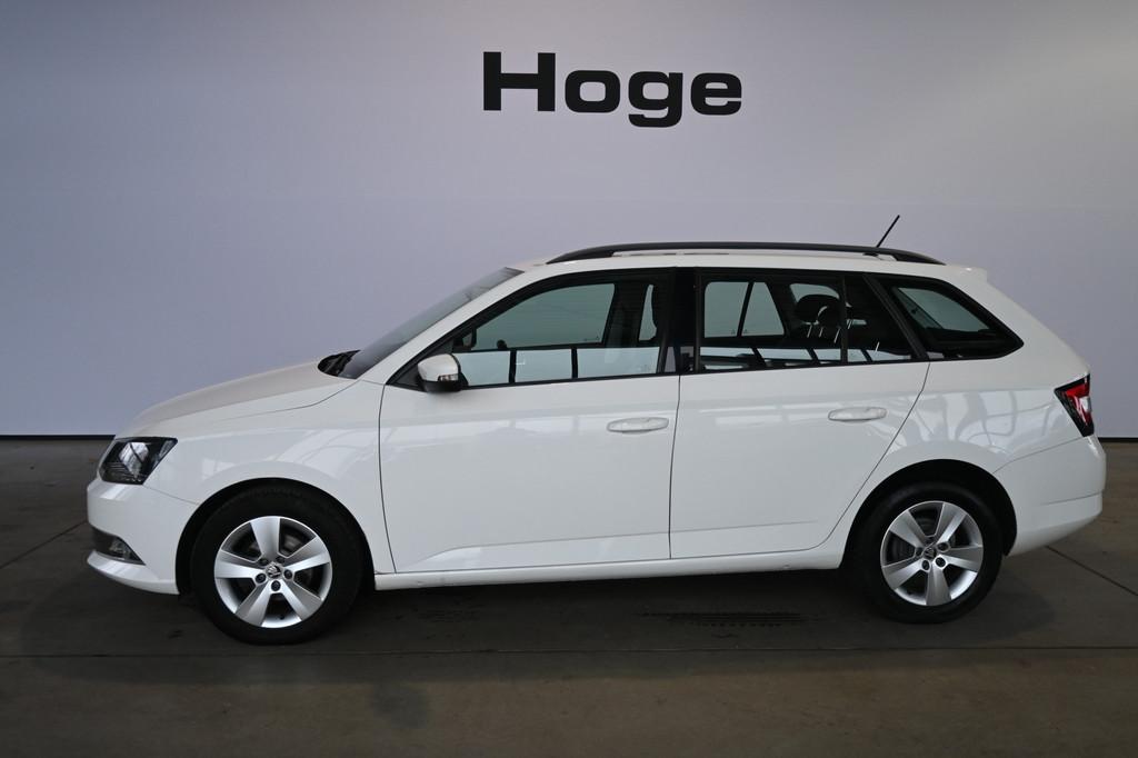 Skoda Fabia Combi 1.0 TSI Ambition Business Airco Navigatie, Voorwielaandrijving, Stof, Met garantie (alle), Origineel Nederlands