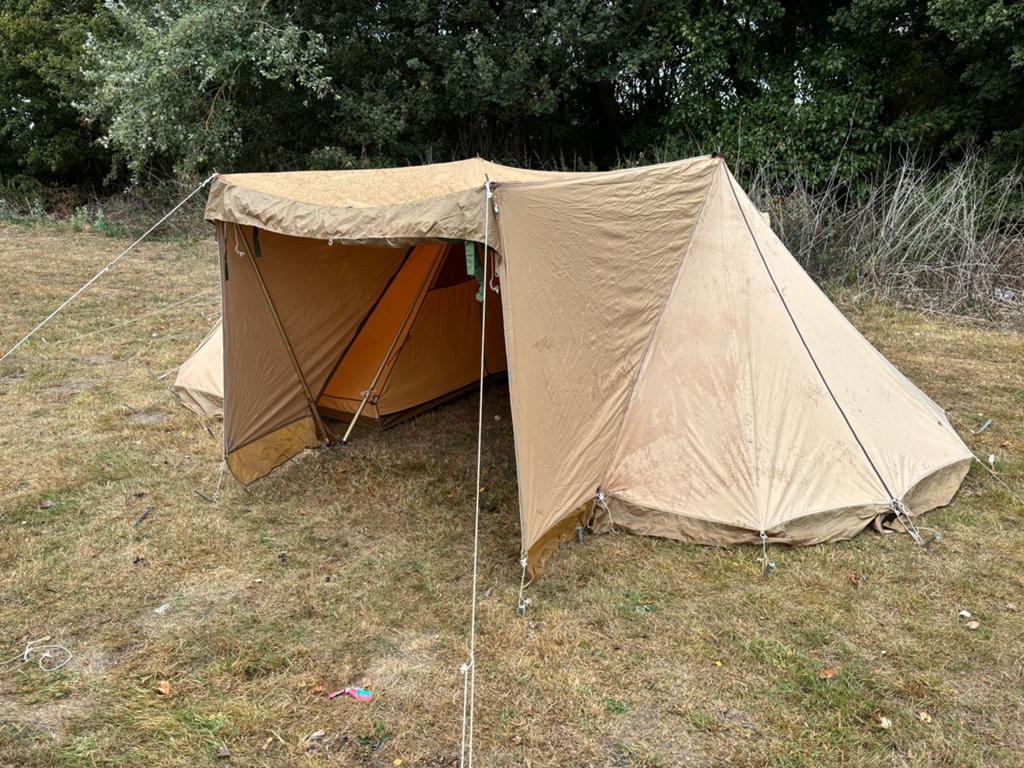 Esvo tent in verschillende formaten op te zetten, Caravans en Kamperen, Ophalen of Verzenden, Gebruikt, Tot en met 2