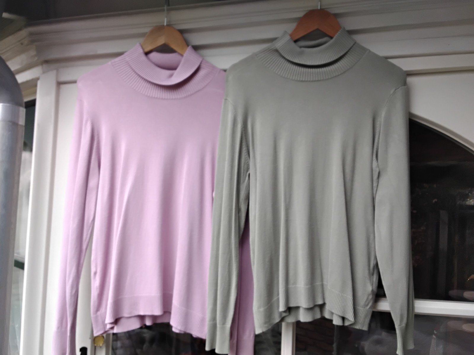 nieuw:  2 coltruien: pasteltinten, Paars, Maat 42/44 (L), Nieuw, Ophalen of Verzenden