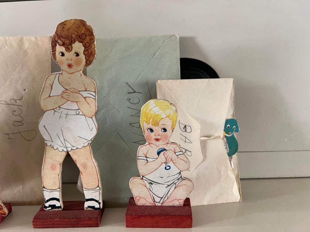 VINTAGE KARTONNEN AANKLEEDPOPPETJES WHITMAN P CO, Antiek en Kunst, Ophalen of Verzenden