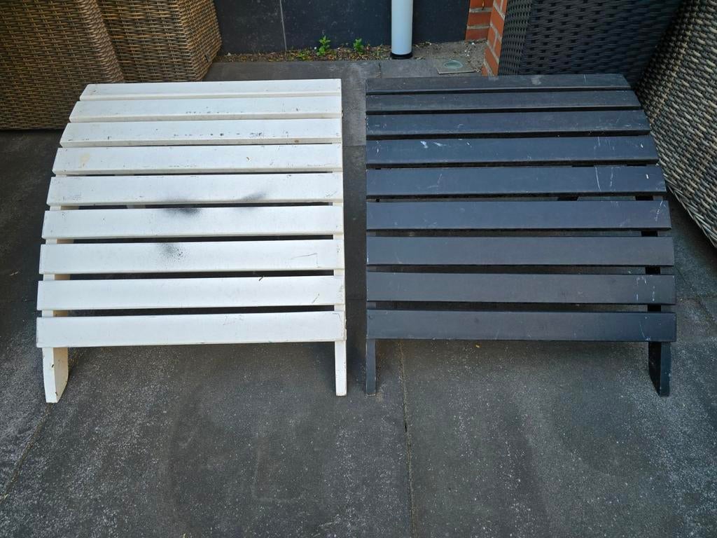 2 Houten voetenbankjes, Ophalen, Gebruikt