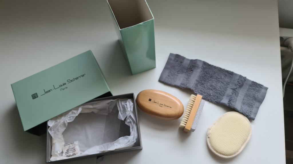 Jean-Louis Scherrer Paris wellness set, Ophalen of Verzenden, Zo goed als nieuw, Overige typen