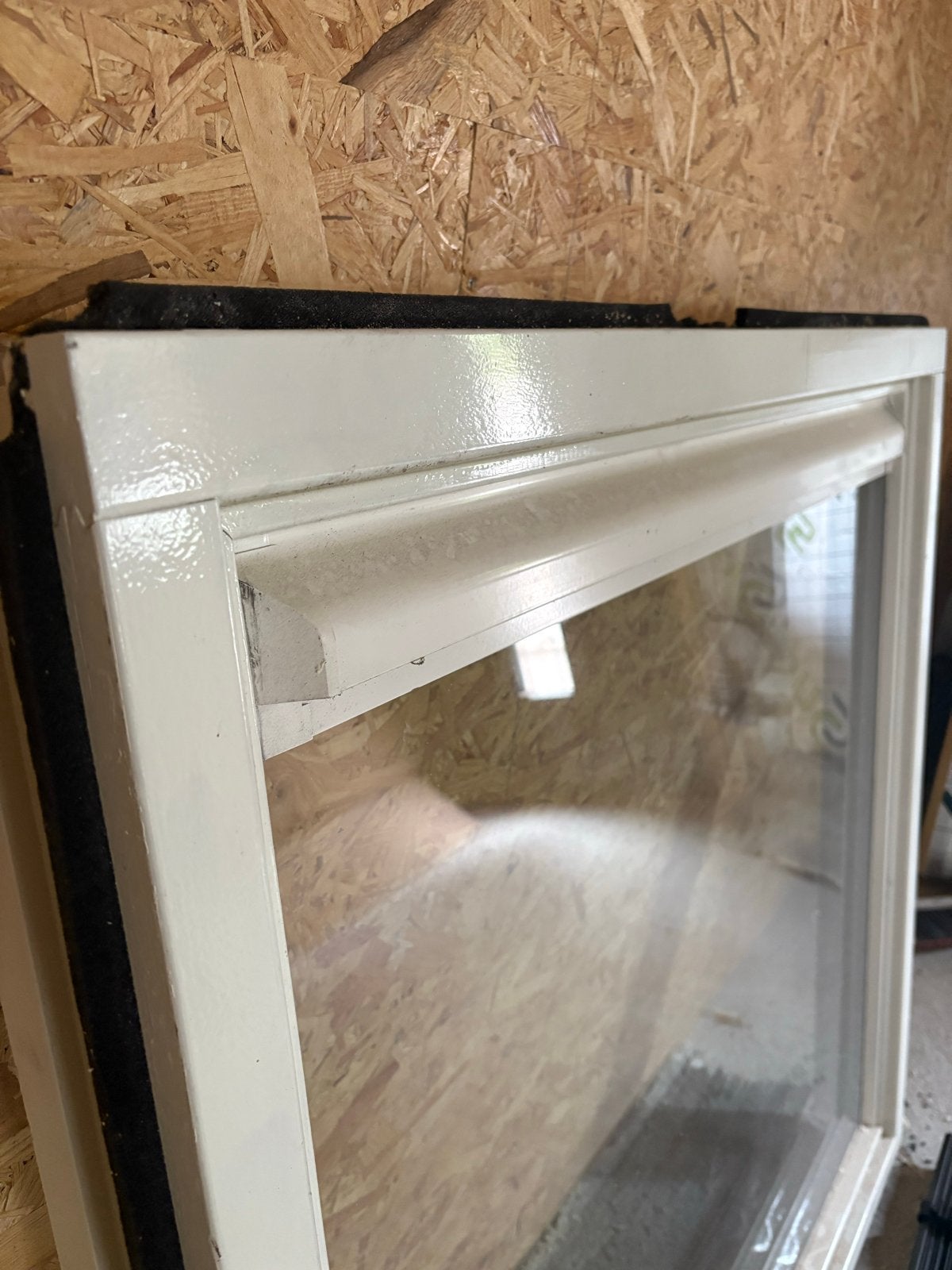 Kozijn HR++ glas met ventilatierooster, Doe-het-zelf en Verbouw, Deuren en Horren, Ophalen, Gebruikt, Minder dan 80 cm, Overige typen
