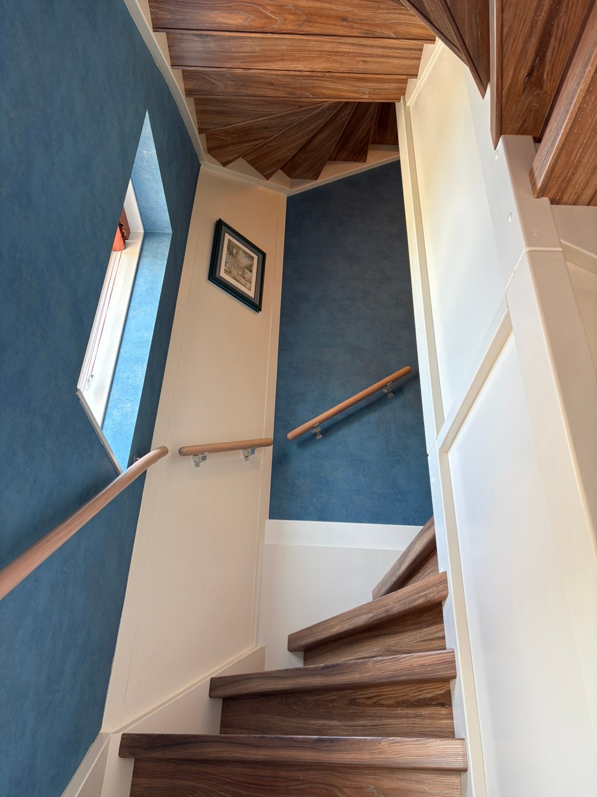 Foto 2 van Traprenovatie | €1500 | All incl | Geen aanbetaling!. Tot 15