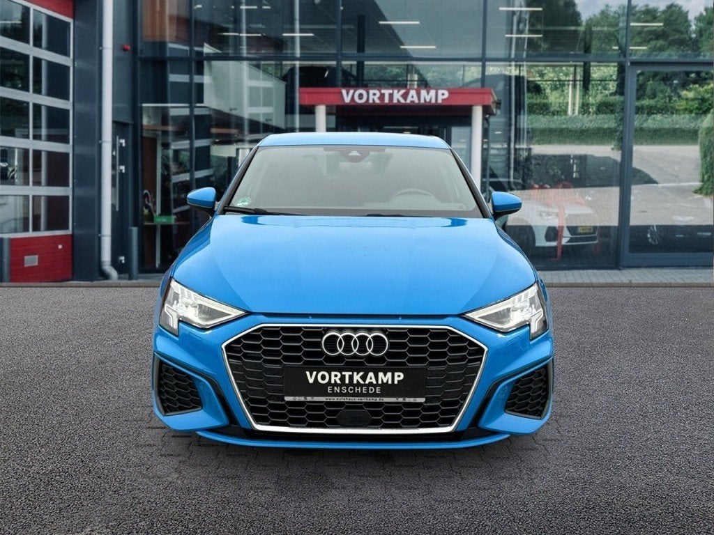 Audi A3 40 TFSIe S-LINE CAMERA/ACC/LED/STOELVERW, Gebruikt, Euro 6, 4 cilinders, Blauw