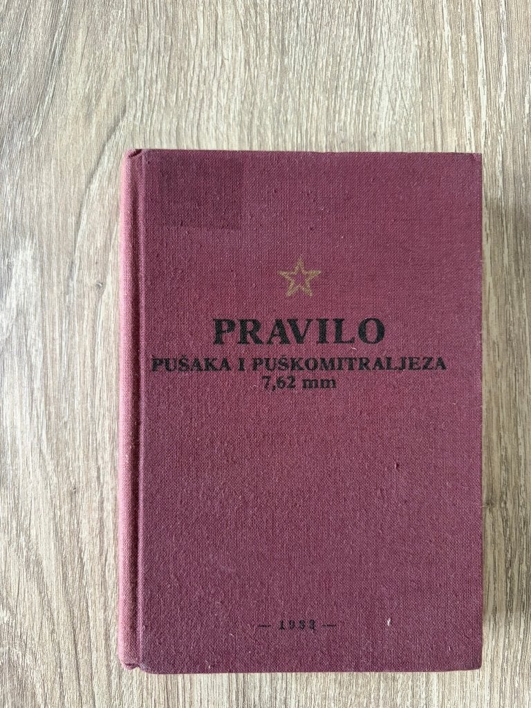 JNA Joegoslavie AK-47, AKM etc Handboek techniek en schieten, Ophalen of Verzenden, Landmacht, Overige gebieden, Boek of Tijdschrift