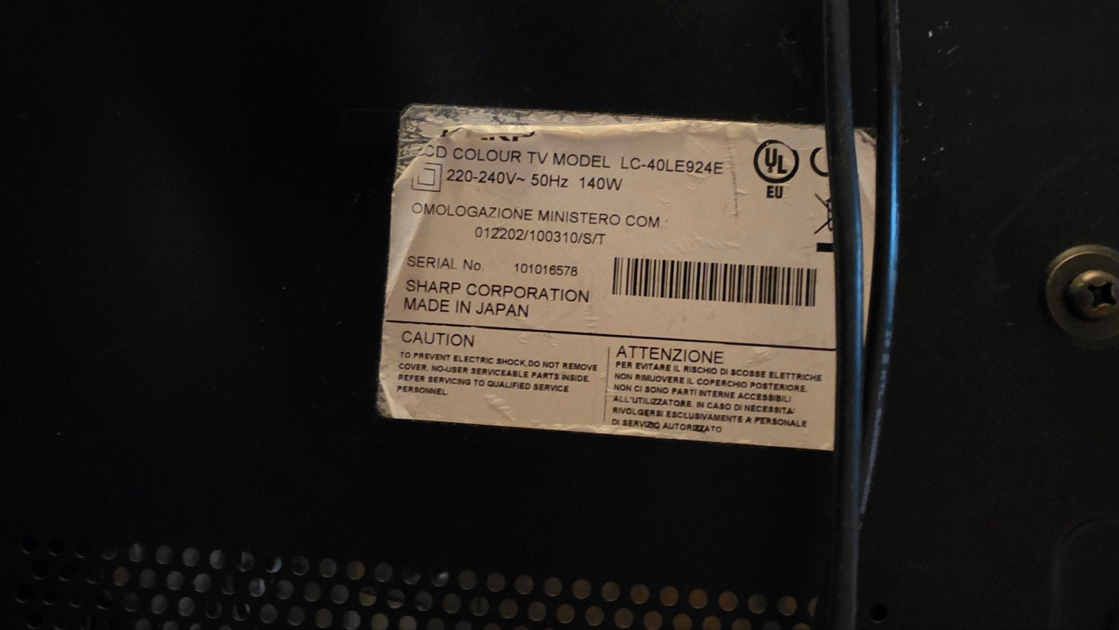 Sharp Aquos Quattron LCD TV met glazen voet en afstandsbedie, Gebruikt, 50 Hz, LCD, Ophalen of Verzenden