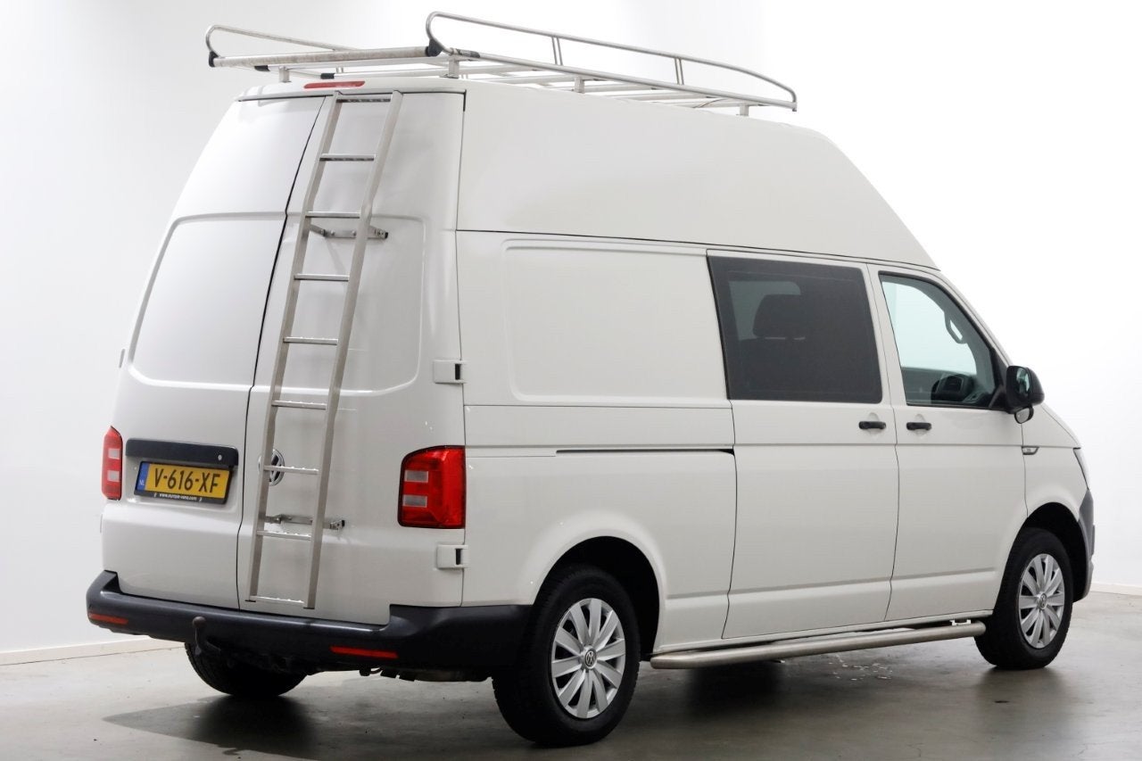 Foto 2 van Volkswagen Transporter 2.0 TSI 150pk Benzine L2H3 Airco/Came
