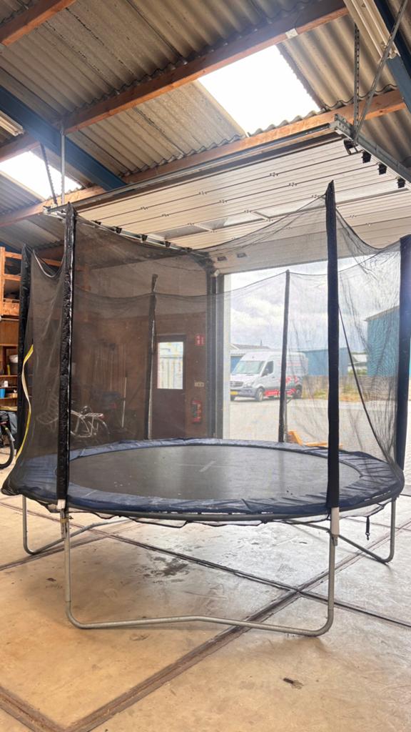 Nette trampoline, Ophalen of Verzenden, Gebruikt