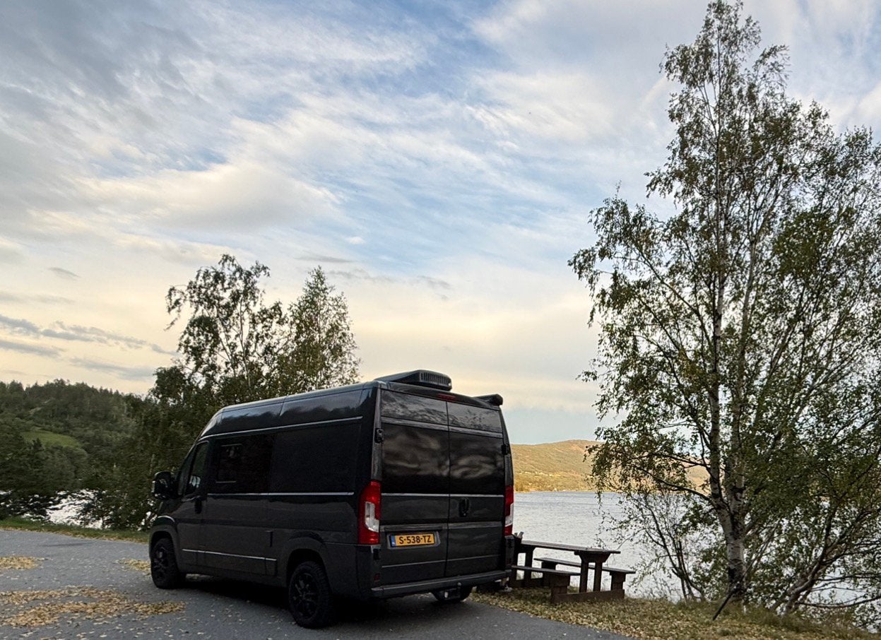 Peugeot Camper 5,41m Euro 6, 5Zit-& 4Slaapplaatsen Off-Grid!, Overige merken, Chemisch toilet, Buscamper of Camperbus, Koelkast