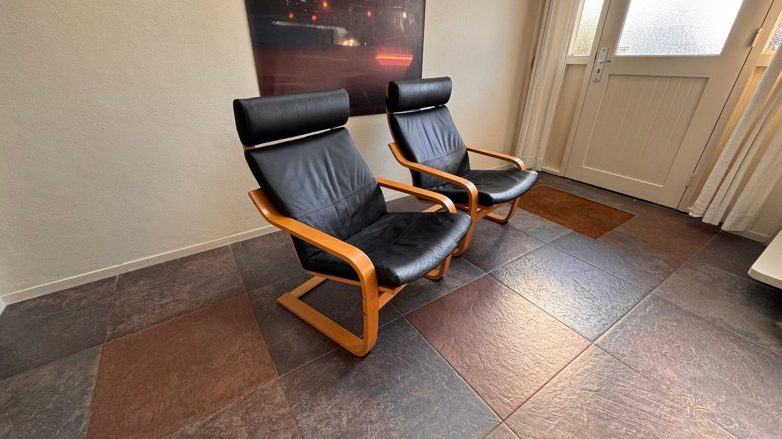 Twee comfortabele fauteuils van leer en hout, Ophalen, Gebruikt, Twee, Zwart