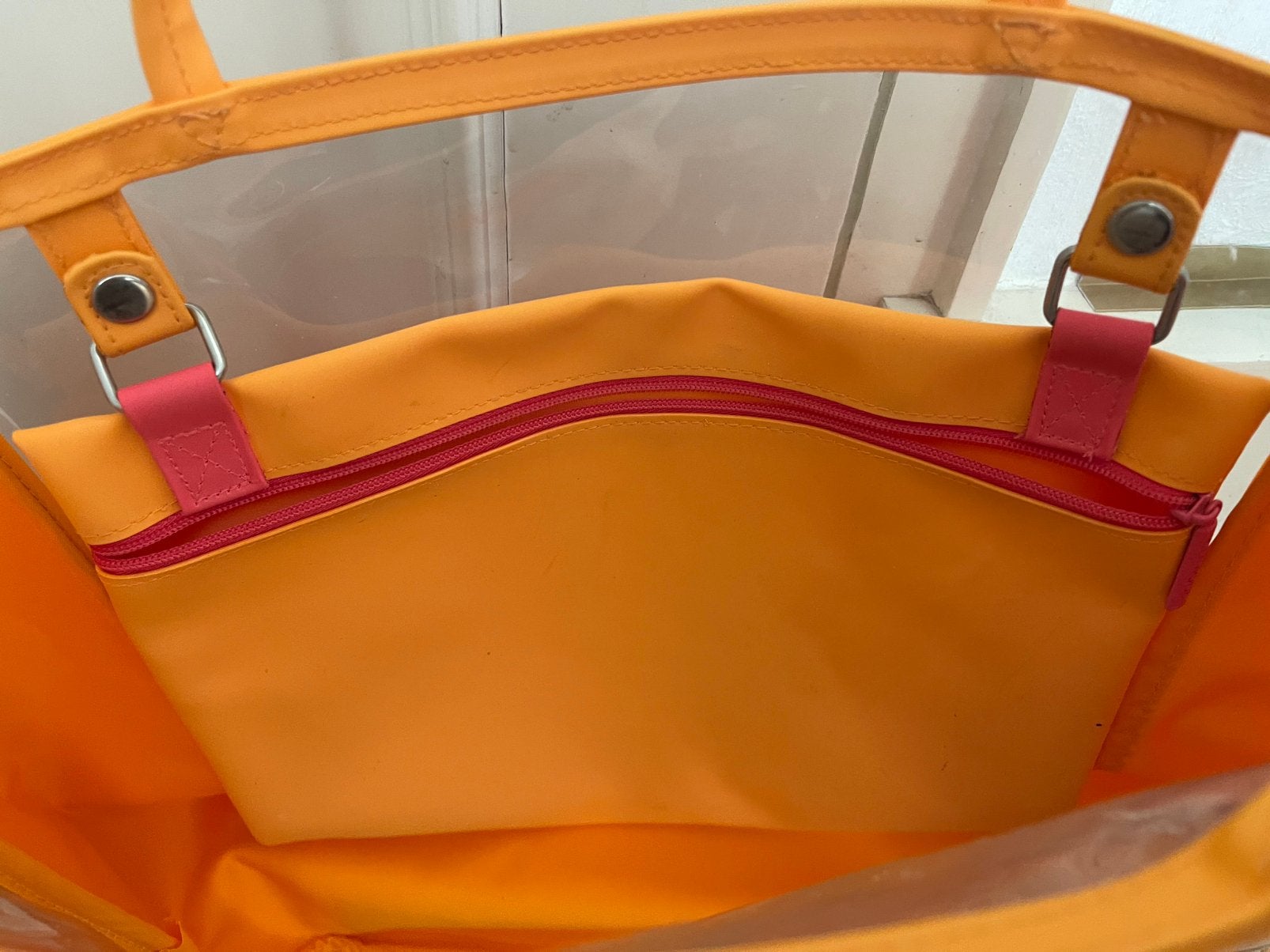 tas van het Cosmetica merk Clinique, Verzamelen, Parfumverzamelingen, Overige typen, Ophalen of Verzenden