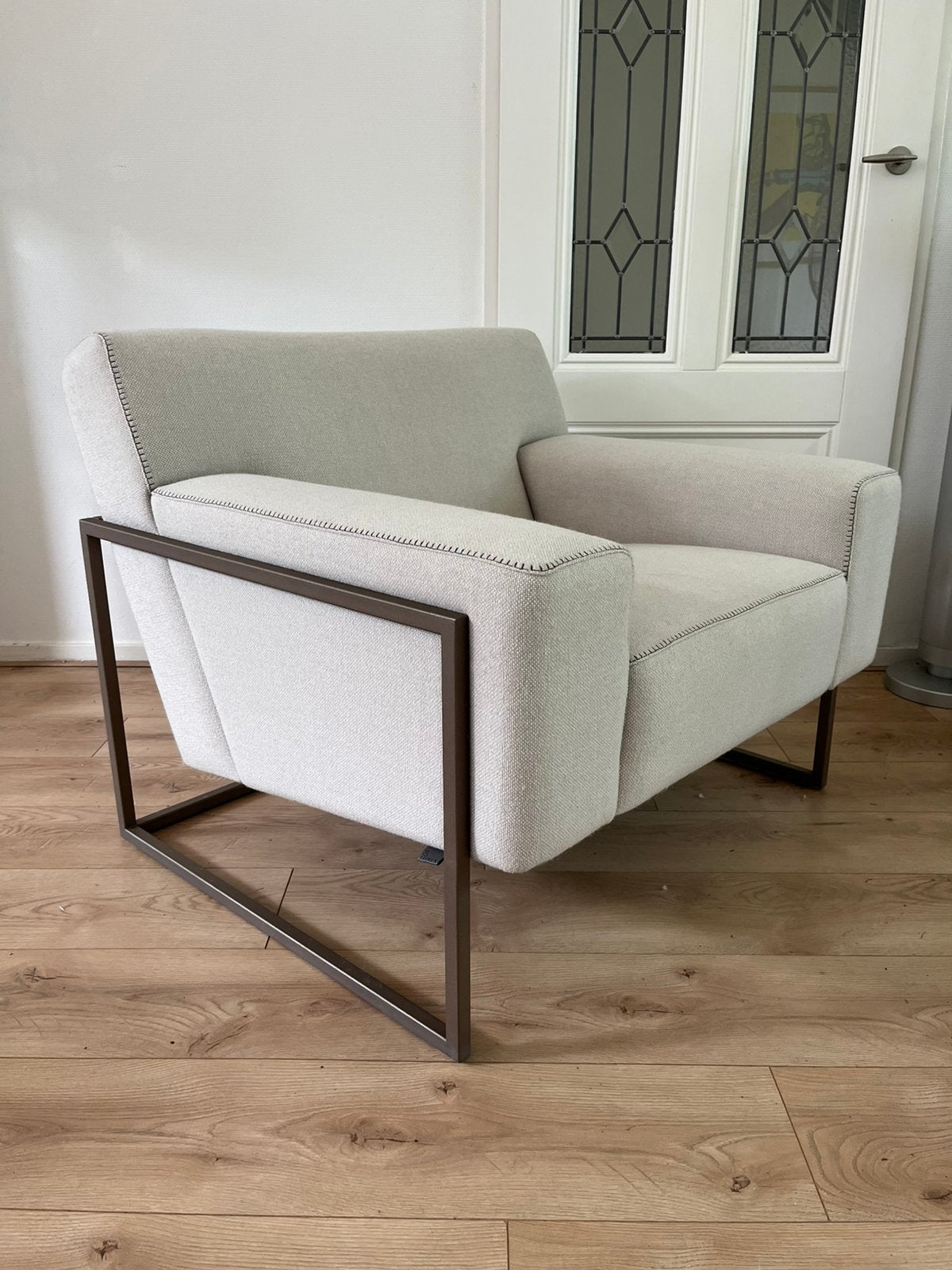 Leolux Fauteuil - Model Adartne Ecru Wollen Ploegstof IZGST, Design, 75 tot 100 cm, Ophalen of Verzenden, Zo goed als nieuw