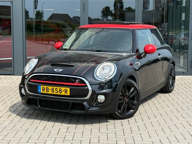 MINI Mini 1.5 136pk Cooper Schuif- kantel panoramadak / Stoe, Auto's, Mini, 136 pk, Gebruikt, Euro 6, 4 stoelen