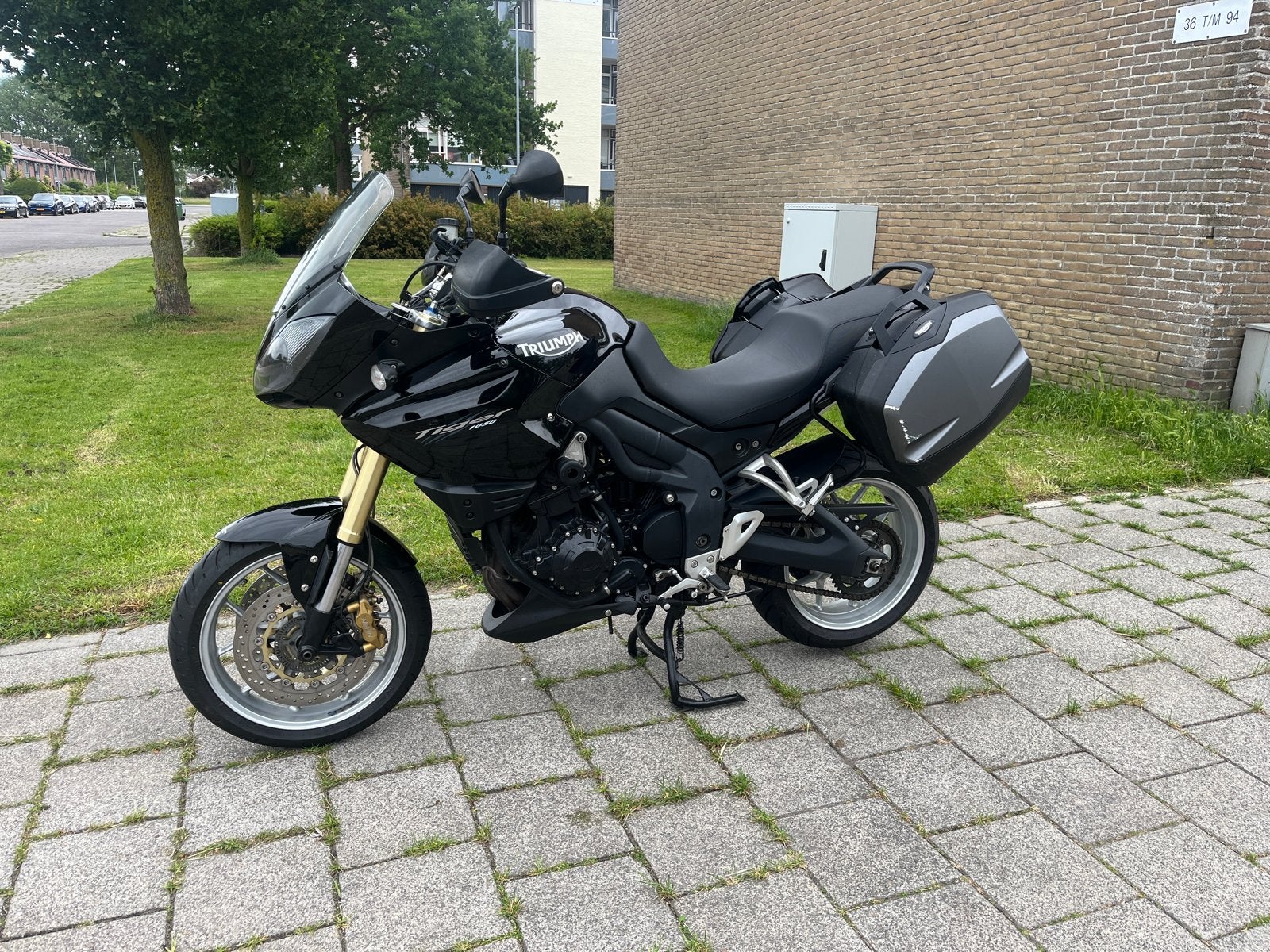 Triumph Tiger 1050 uit 2007 - 60xxx km - Incl. kofferset, Motoren, Motoren | Triumph, Motorrijbewijs A, Gebruikt, 3 cilinders