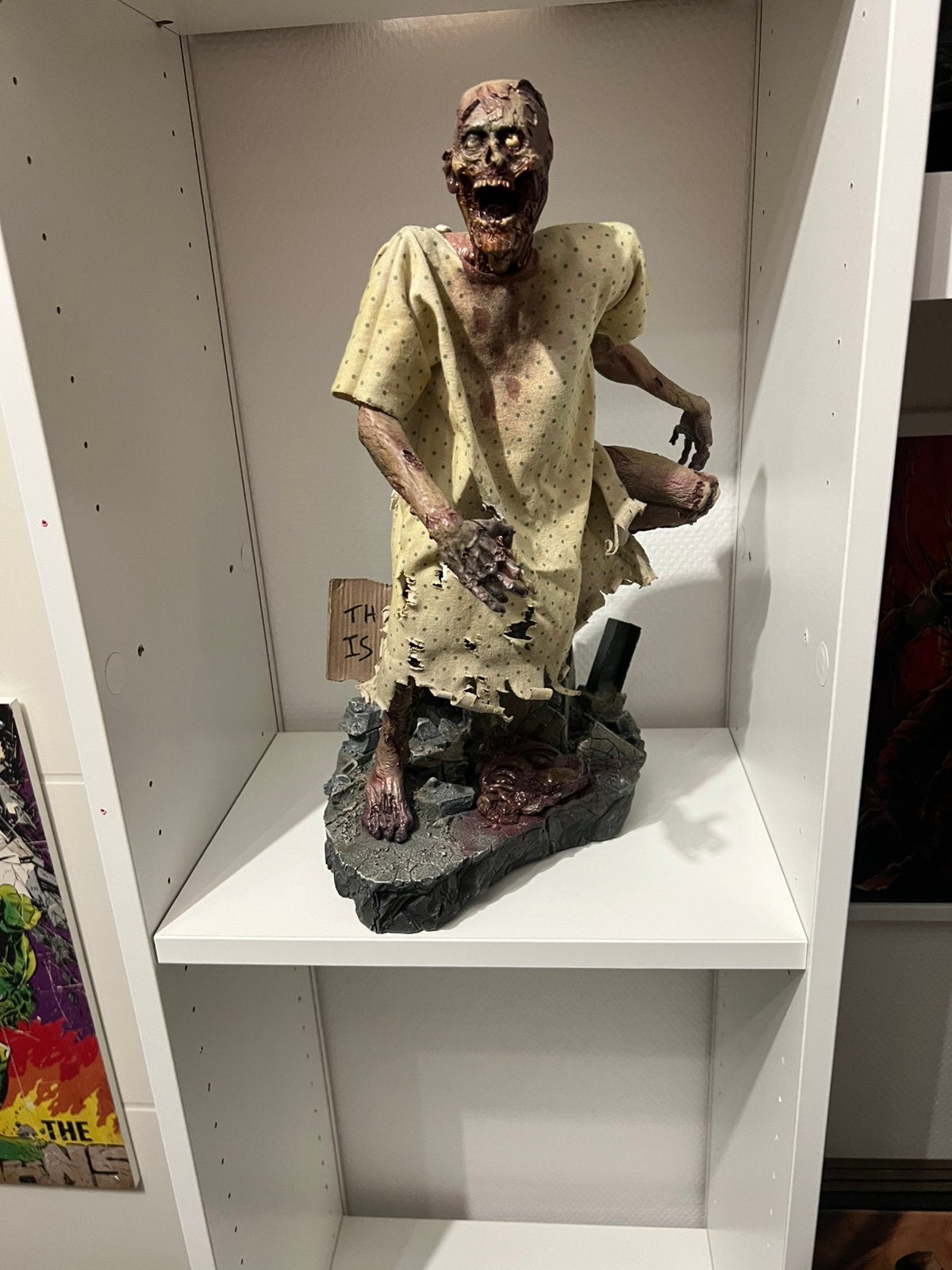 Sideshow Undying Carcass Premium Format Statue, Ophalen, Zo goed als nieuw, Film, Beeldje, Replica of Model