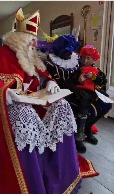 Sinterklaas en 2 pieten op bezoek, Ophalen, Nieuw