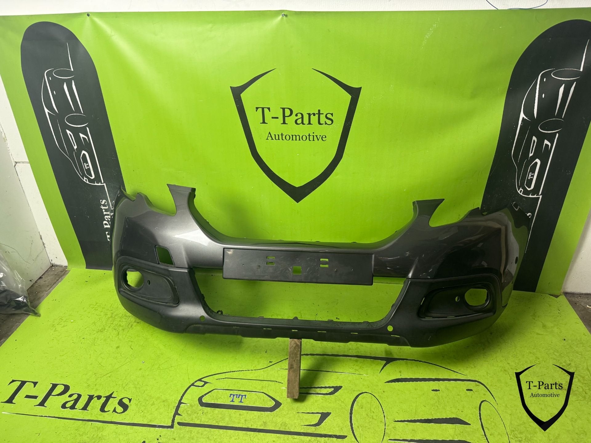 peugeot 2008 voorbumper bumper, Taurusavenue 1
2132 LS  Hoofddorp, NL, Gebruikt, Contact.group@renault.com, Stellantis N.V.