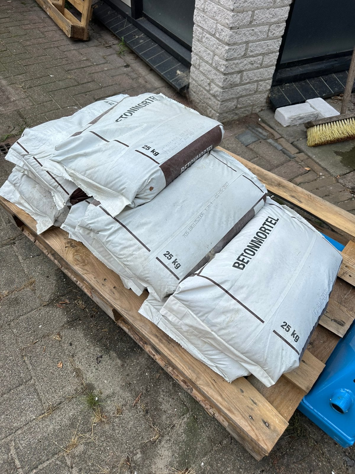 9 zakken betonmortel - 25 kg per zak, Ophalen of Verzenden, Nieuw
