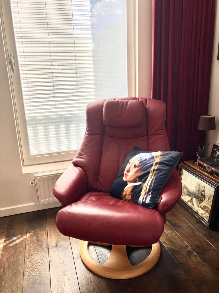 Heerlijke relax fauteuil van rood leer, Ophalen, Gebruikt, Leer, 75 tot 100 cm
