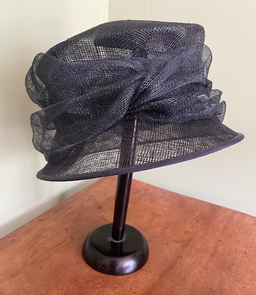 Dameshoed Bronte Amsterdam donkerblauw 55-56 cm=S, Kleding | Dames, Hoeden en Petten, Gedragen, Hoed, 55 cm (S, 6⅞ inch) of minder